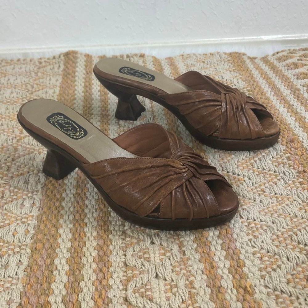 Salpy leather wooden vintage style slip on mules clogs size 7